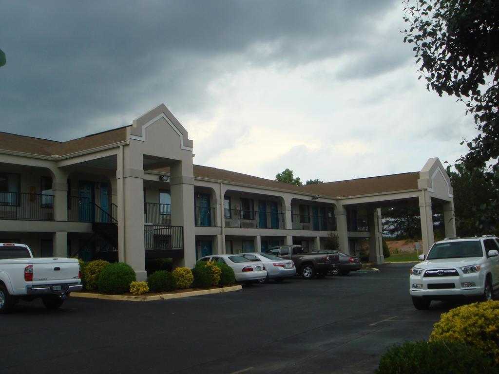 Key West Inn - Roanoke Esterno foto