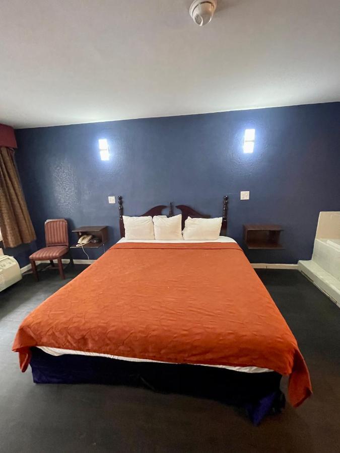 Key West Inn - Roanoke Esterno foto